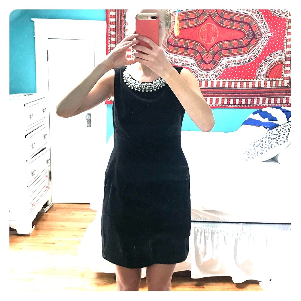 Perfect little black dress!!